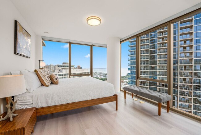 Building Photo - Sky Ala Moana (West) #3001 - Fully furnished 2 BR/2 BA/2 parking