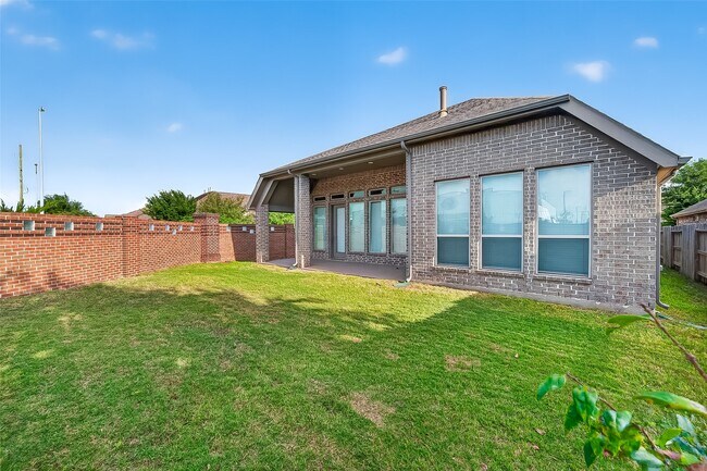 Building Photo - 18202 Nisbet Crossing