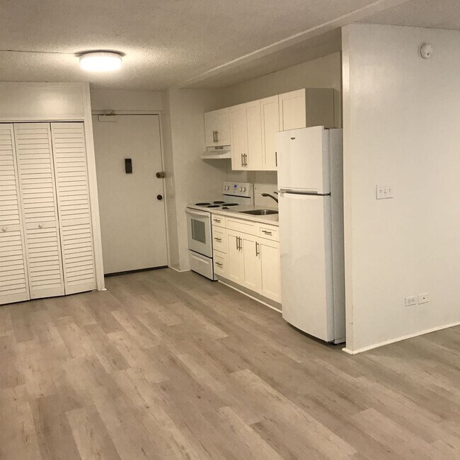 Building Photo - 514N&amp;N