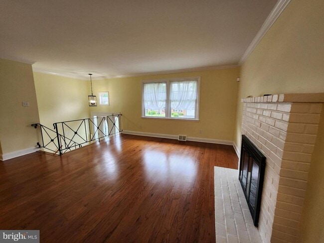 Building Photo - 2622 Boxwood Dr