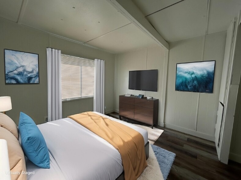 Building Photo - 500 S Main St