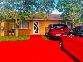 Building Photo - 7097 SW 152nd Pl