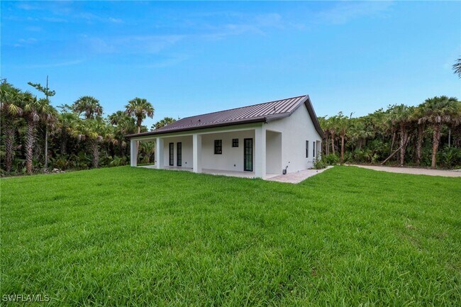 Building Photo - 1373 Shady Ln