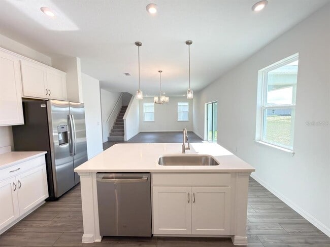 Building Photo - 1327 Normandy Dr