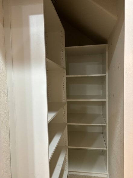 Building Photo - 3339 Monaghan St