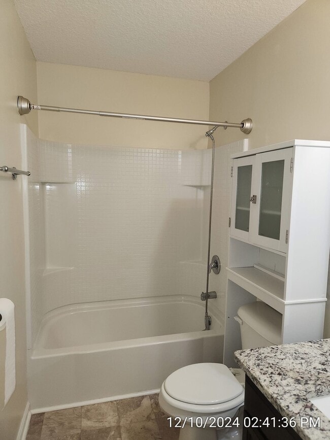 Building Photo - 73 Labrador Ln