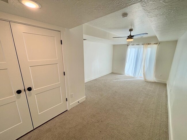 Building Photo - 638 E 360 S