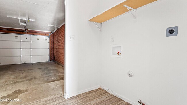 Building Photo - 6428 Buckaroo Loop