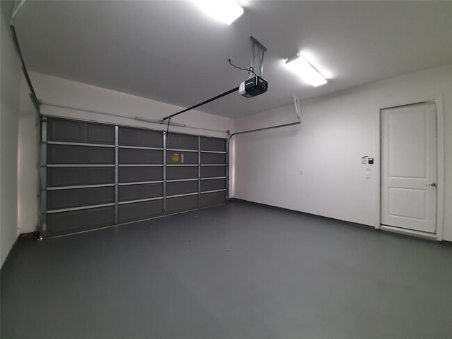 Building Photo - 5439 Camaguey St