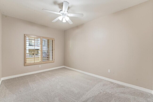 Building Photo - 5350 E Deer Valley Dr