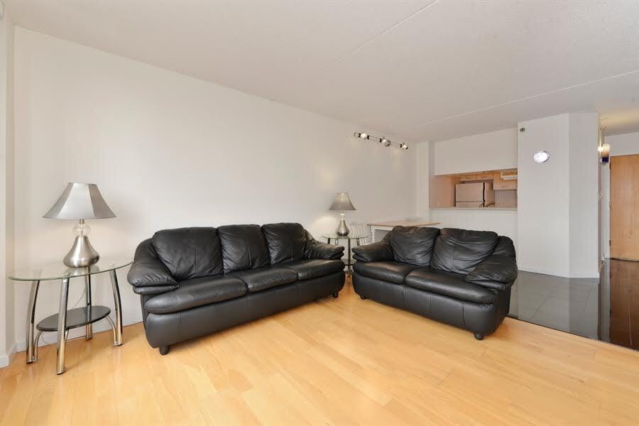 Building Photo - 4 Martine Ave