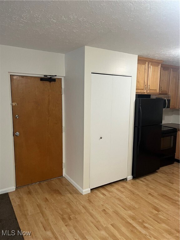 Building Photo - 4376 Darrow Rd