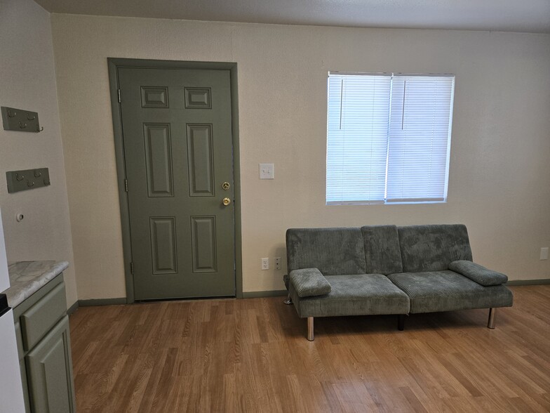Living Room - 909 1/2 N 7th St