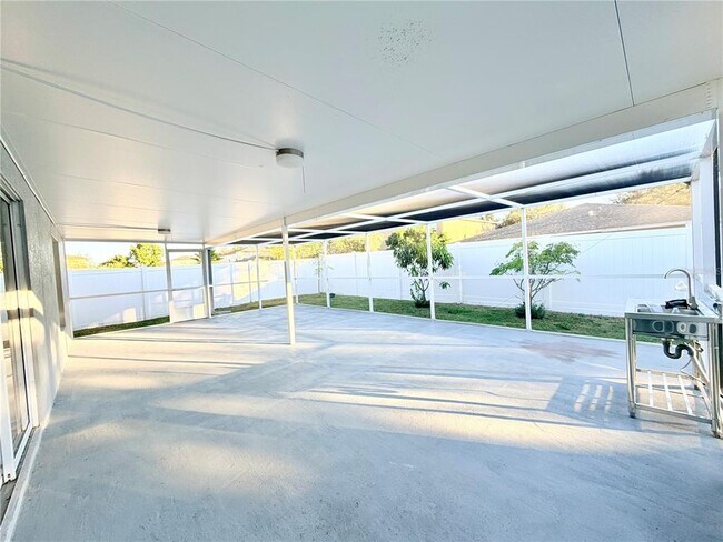 Building Photo - 30750 Temple Stand Ave