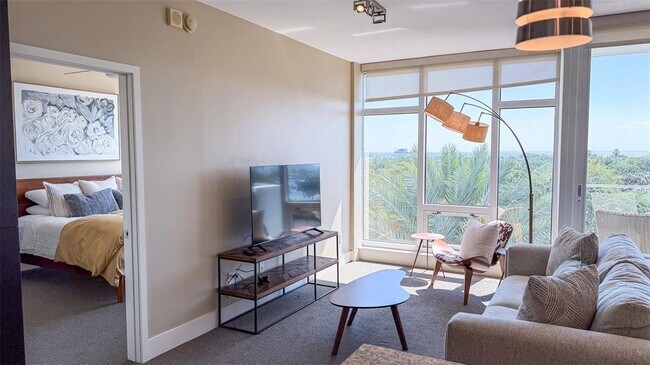 Building Photo - 175 1st St S