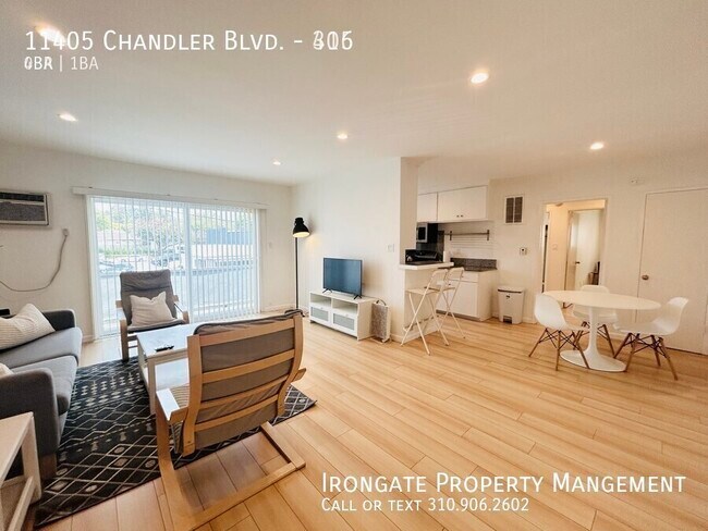 Building Photo - 11405 Chandler Blvd