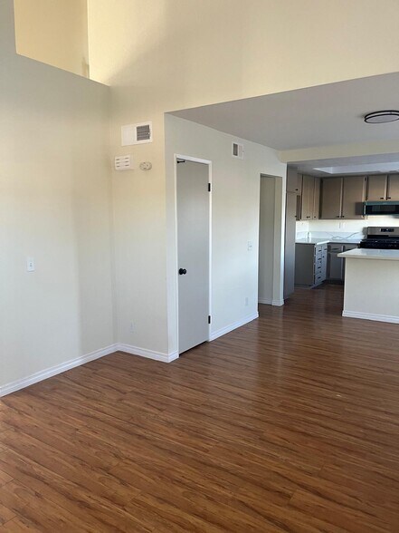 Building Photo - 13410 Crystal Springs Dr