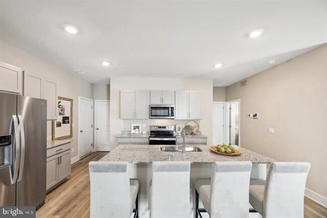 Building Photo - 112 Charing Cross Dr