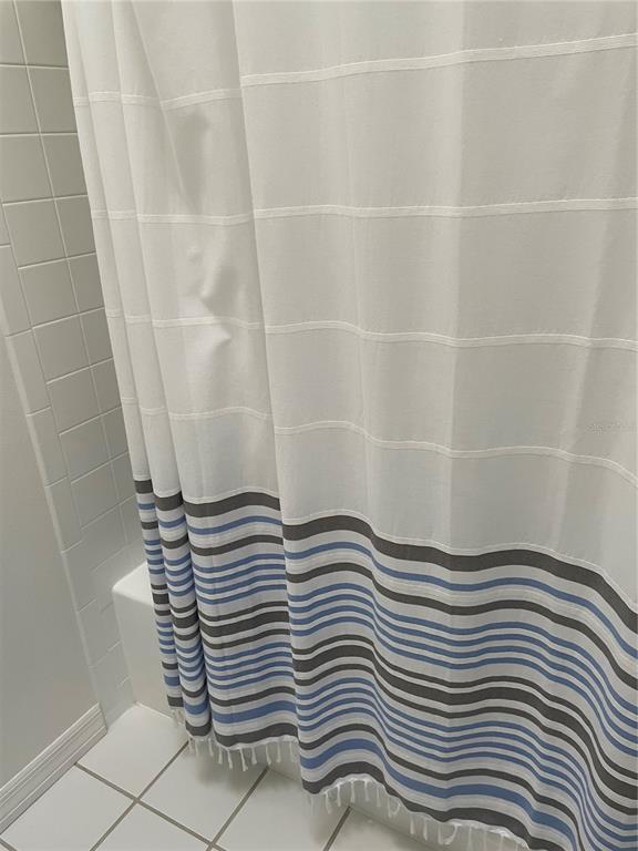 Building Photo - 323 Madeira Cir