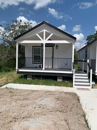 Building Photo - 13 Parker Creek Rd