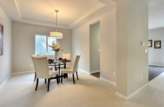 Dining - 513 125th St Ct E