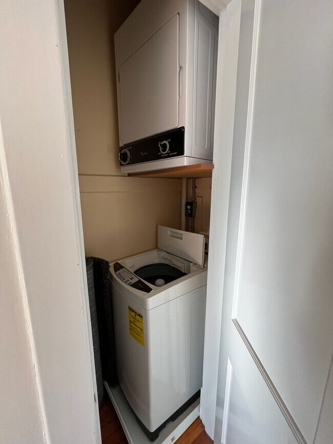 Building Photo - 2108-2110 Bardstown Rd