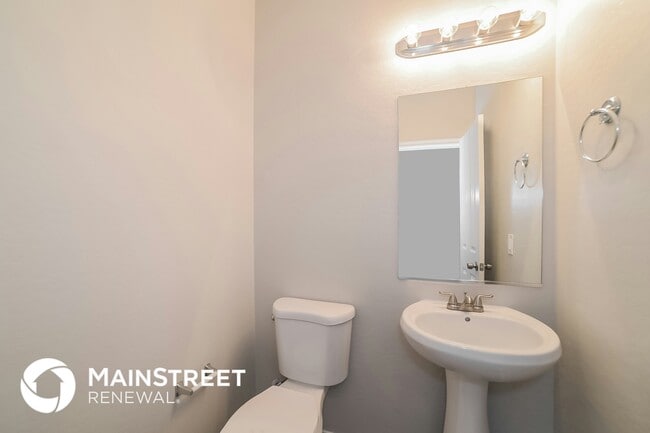 Building Photo - 15651 W Cameron Dr