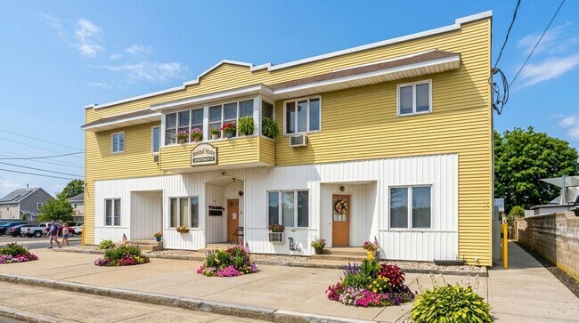 Building Photo - 181 State St