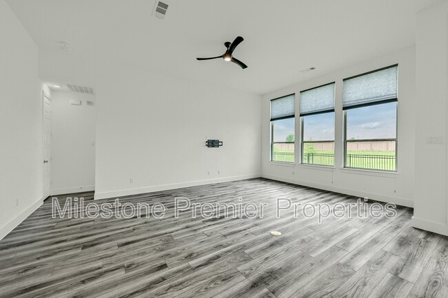 Building Photo - 3621 Brinkley Dr