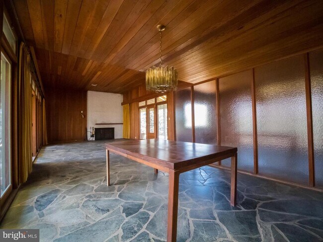 Building Photo - 4313 Woodlark Dr