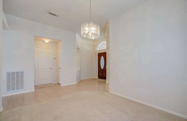 Building Photo - 1519 Mustang Crossing
