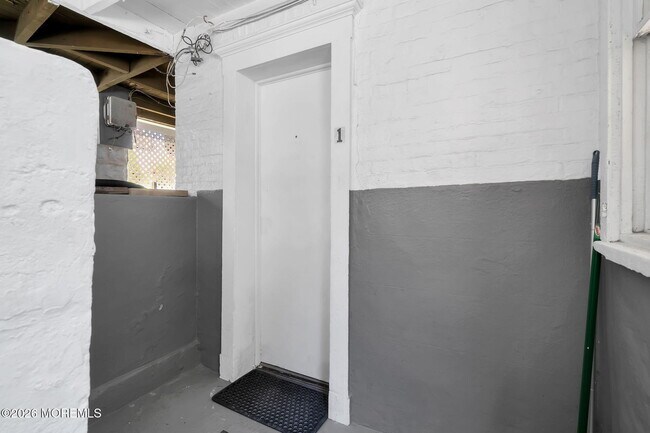 Building Photo - 69 Mt Tabor Way