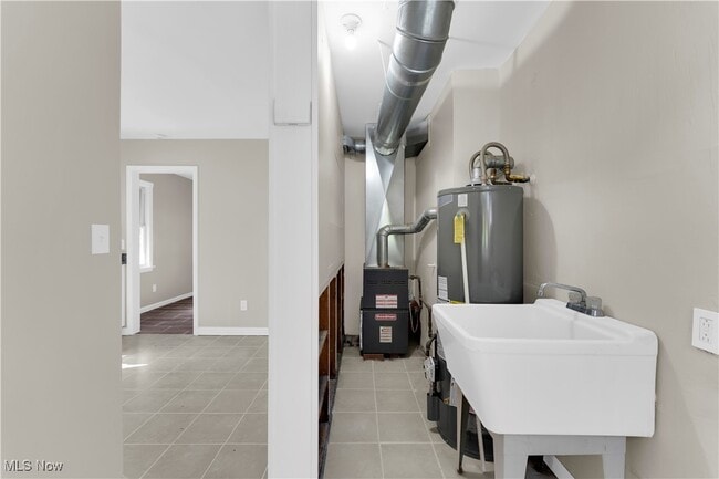 Building Photo - 23198 Gay St