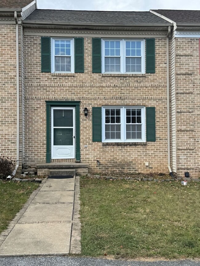 Building Photo - 2-bedroom, 1-bathroom home in East Petersburg, PA
