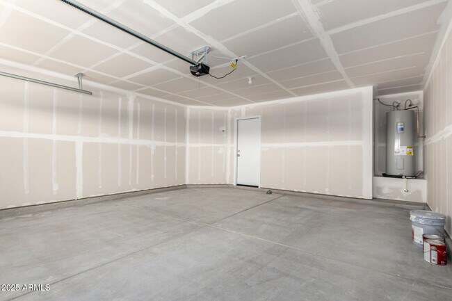 Building Photo - 1459 E Peggy Dr