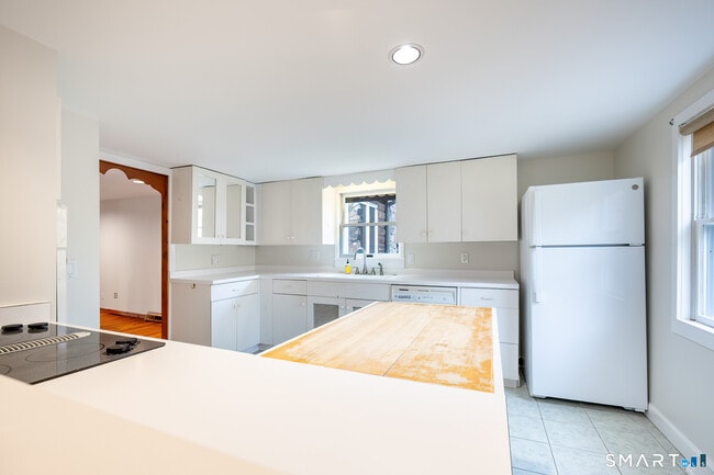 Building Photo - 1 Long Wall Rd