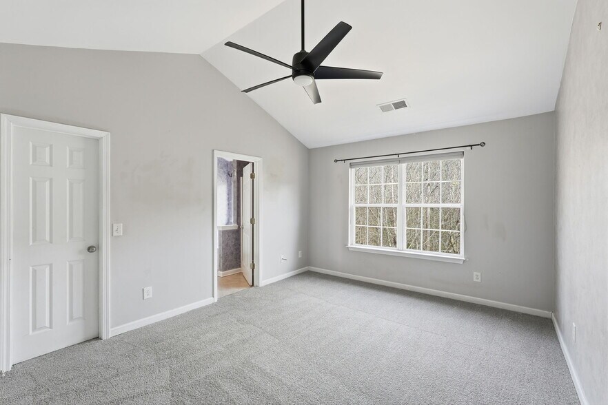 Building Photo - 5055 Blue Goose Ct