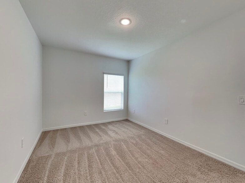 Building Photo - 258 Amber Way