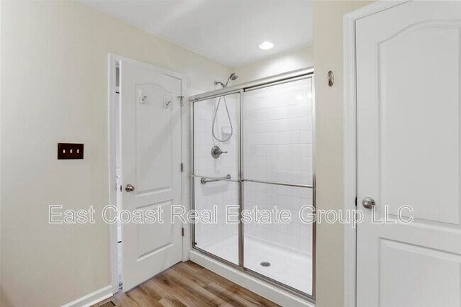 Building Photo - 203 Ran Rue Drive