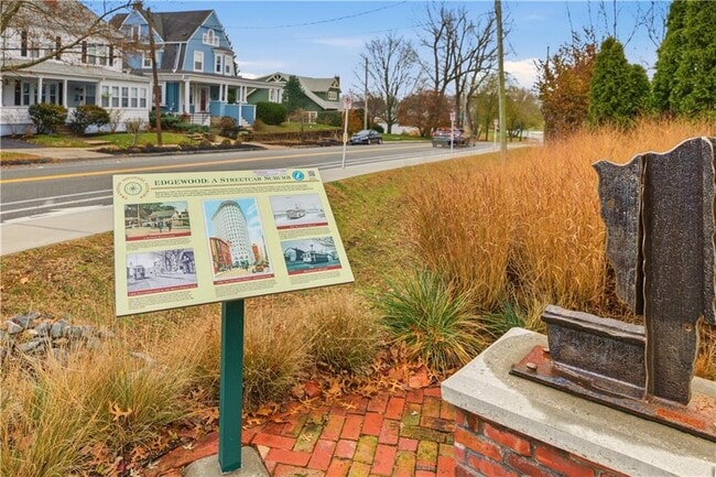 Building Photo - 45 Windsor Rd