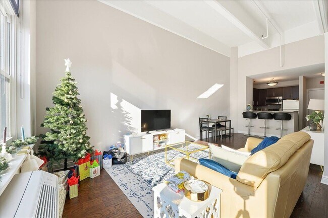 Building Photo - 1500 Hudson St