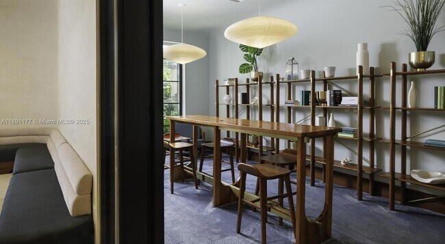 Building Photo - 11200 Biscayne Blvd