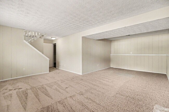 Building Photo - 1380 Muirfield Dr