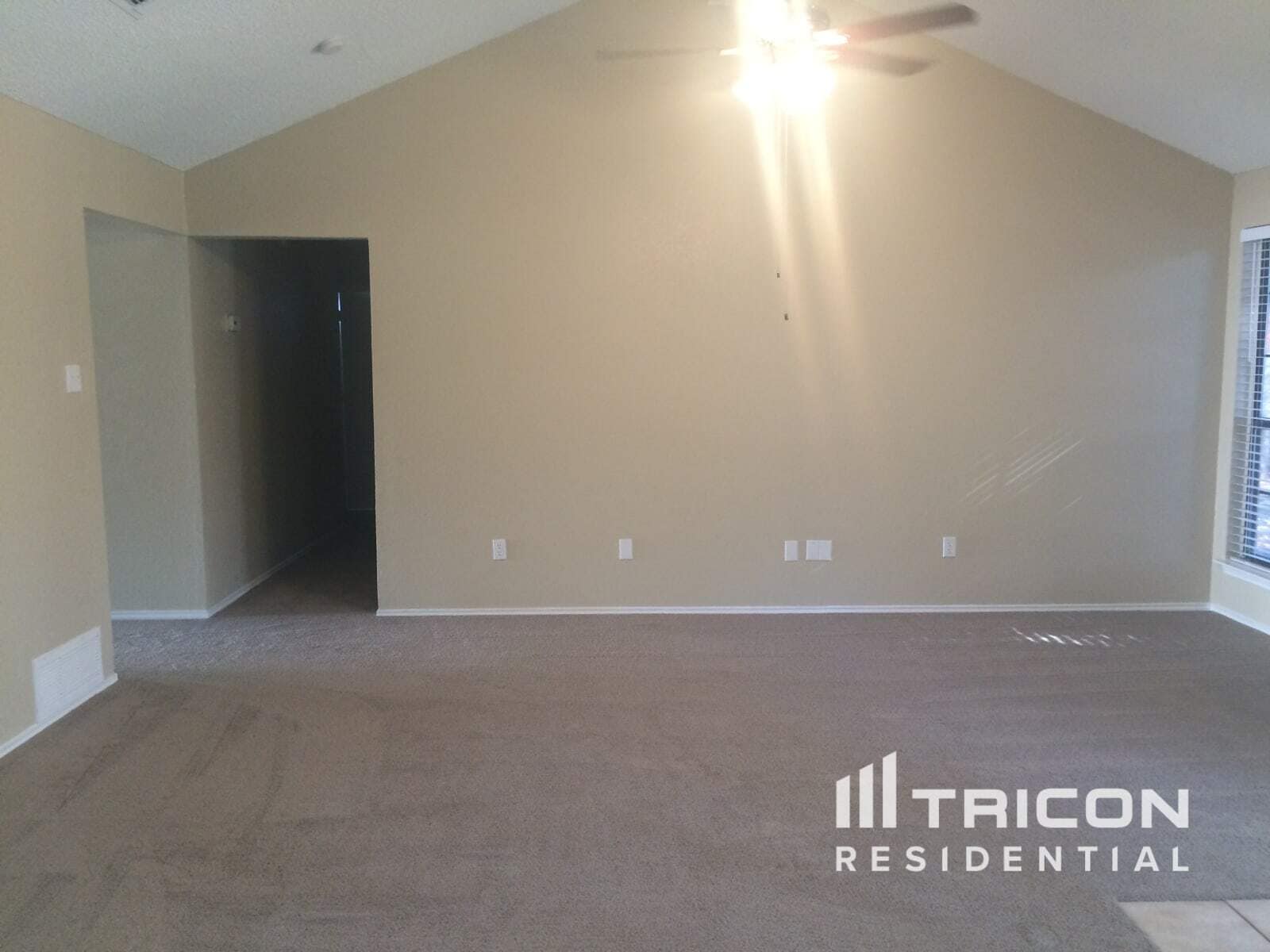 Building Photo - 708 Leedsfield Ct