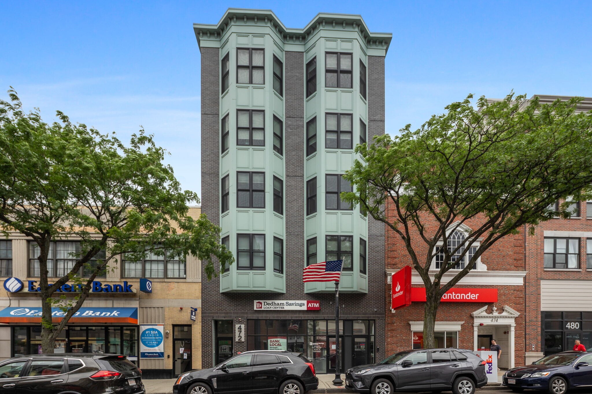 Building Photo - 472 W Broadway