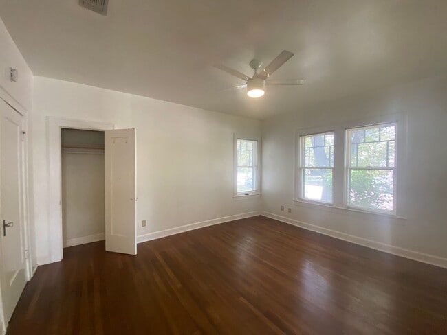 Building Photo - Prelease for August!  Close to Campus!  2800 Dancy.