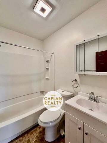 Building Photo - 104 Webster St