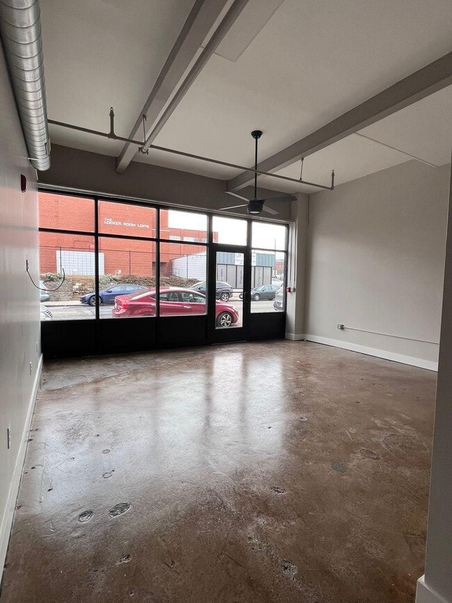 Building Photo - 419 Campbell Ave SW