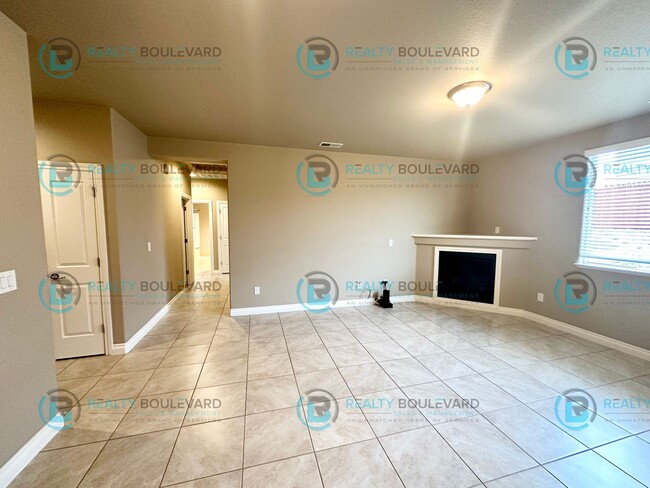 Building Photo - Beautiful 3 Bedroom located in Cold Springs!