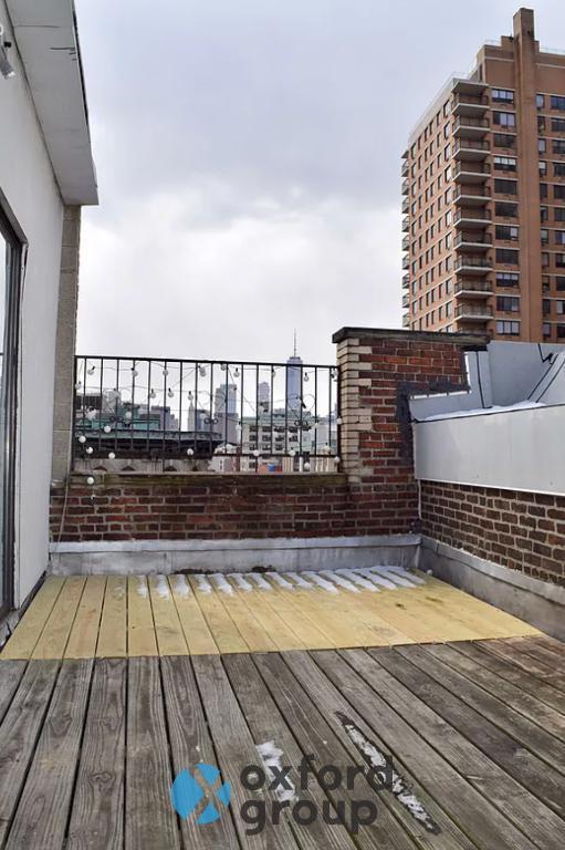 Building Photo - 3 bedroom in NEW YORK NY 10002